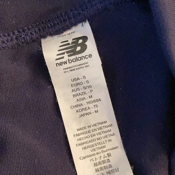 New Balance x J. Crew navy leggings with white stars - Picture 2 of 3